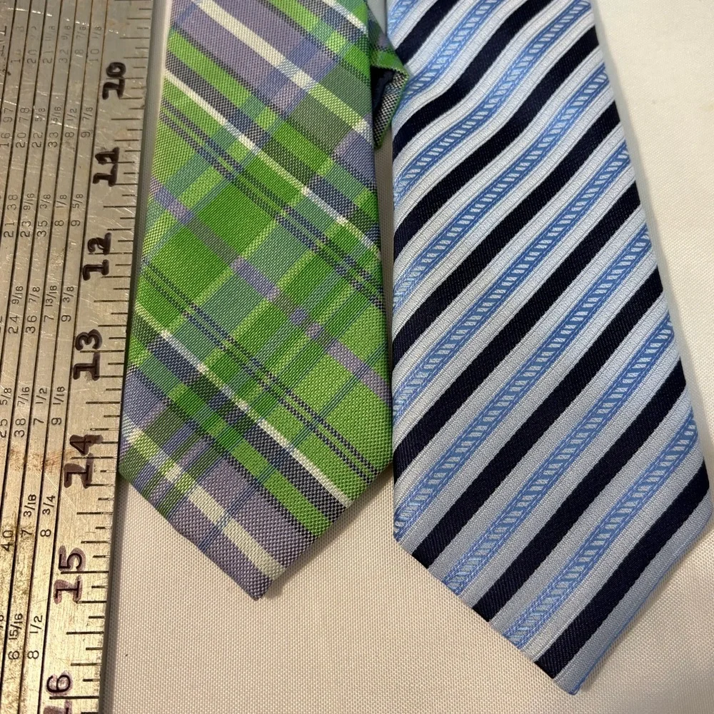 IZod Boys pre-tied neckties green blue plaid and Kids World blue white striped‎